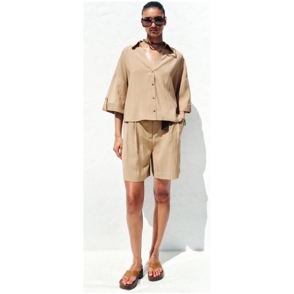 NEW Zara Short Sleeve sz XS Oversized Camel Cropped Top button down Boxy neutral